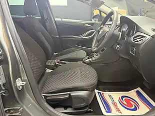 Used 2020 Vauxhall Astra Se Grey - Interior and Exterior details 12