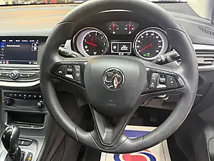 Used 2020 Vauxhall Astra Se Grey - Interior and Exterior details 13