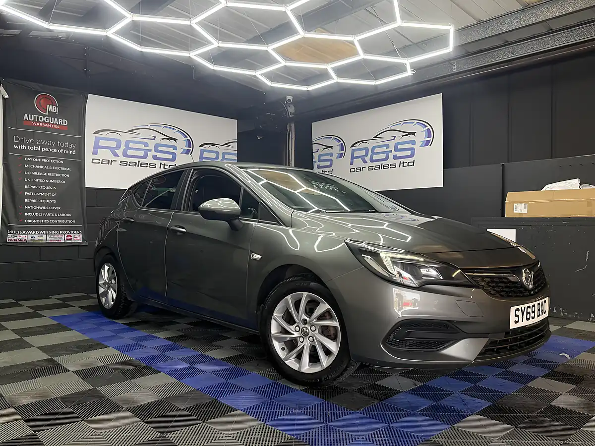Used 2020 Vauxhall Astra Se Grey - Interior and Exterior details 2