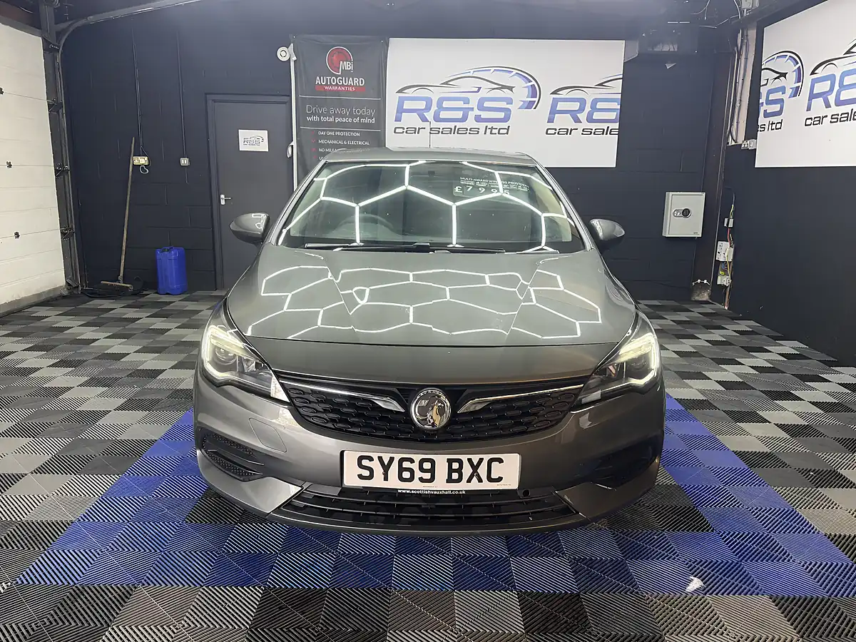 Used 2020 Vauxhall Astra Se Grey - Interior and Exterior details 3