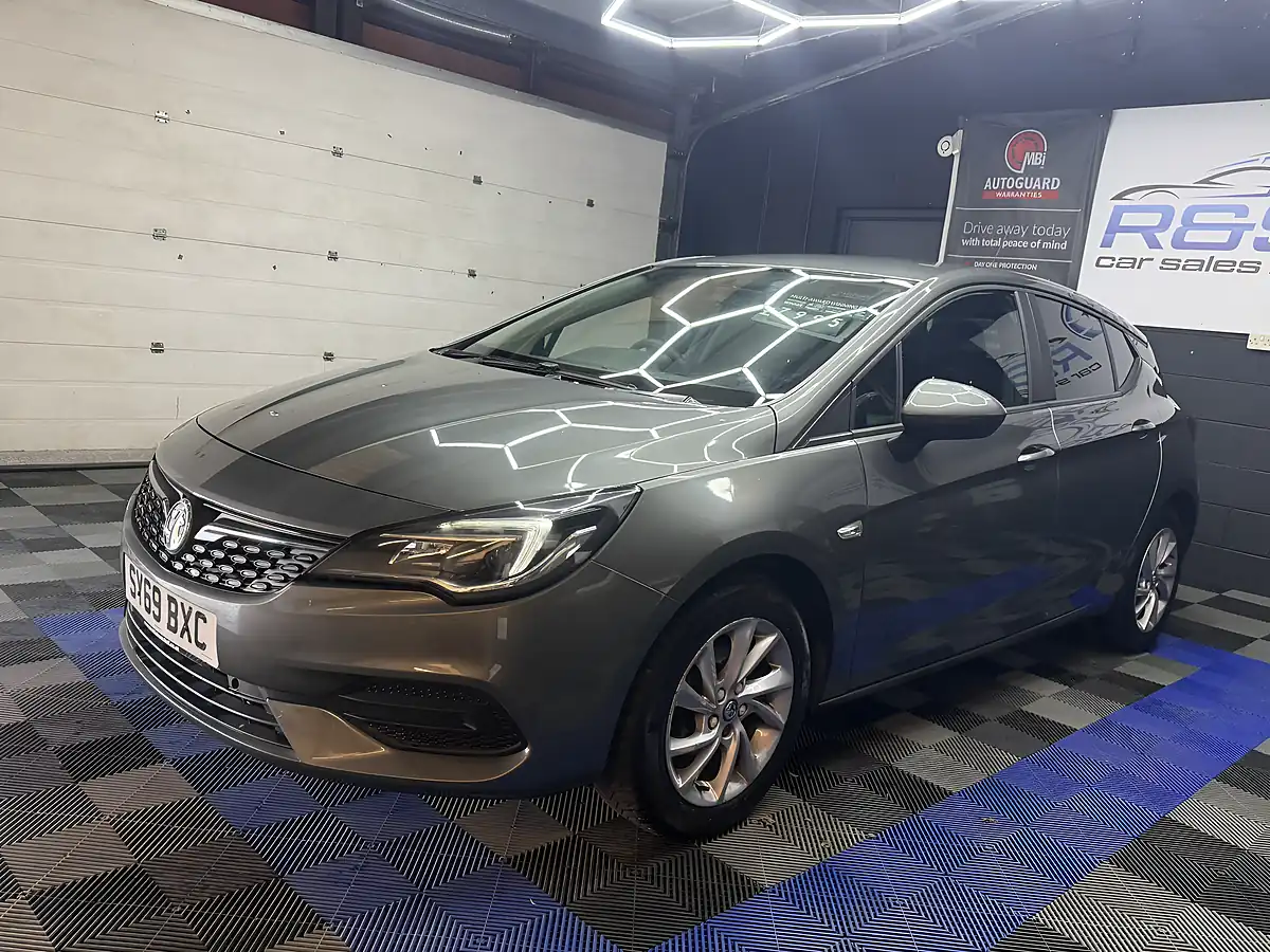 Used 2020 Vauxhall Astra Se Grey - Interior and Exterior details 5
