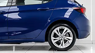 Used 2020 Vauxhall Astra Sri Blue - Interior and Exterior details 12