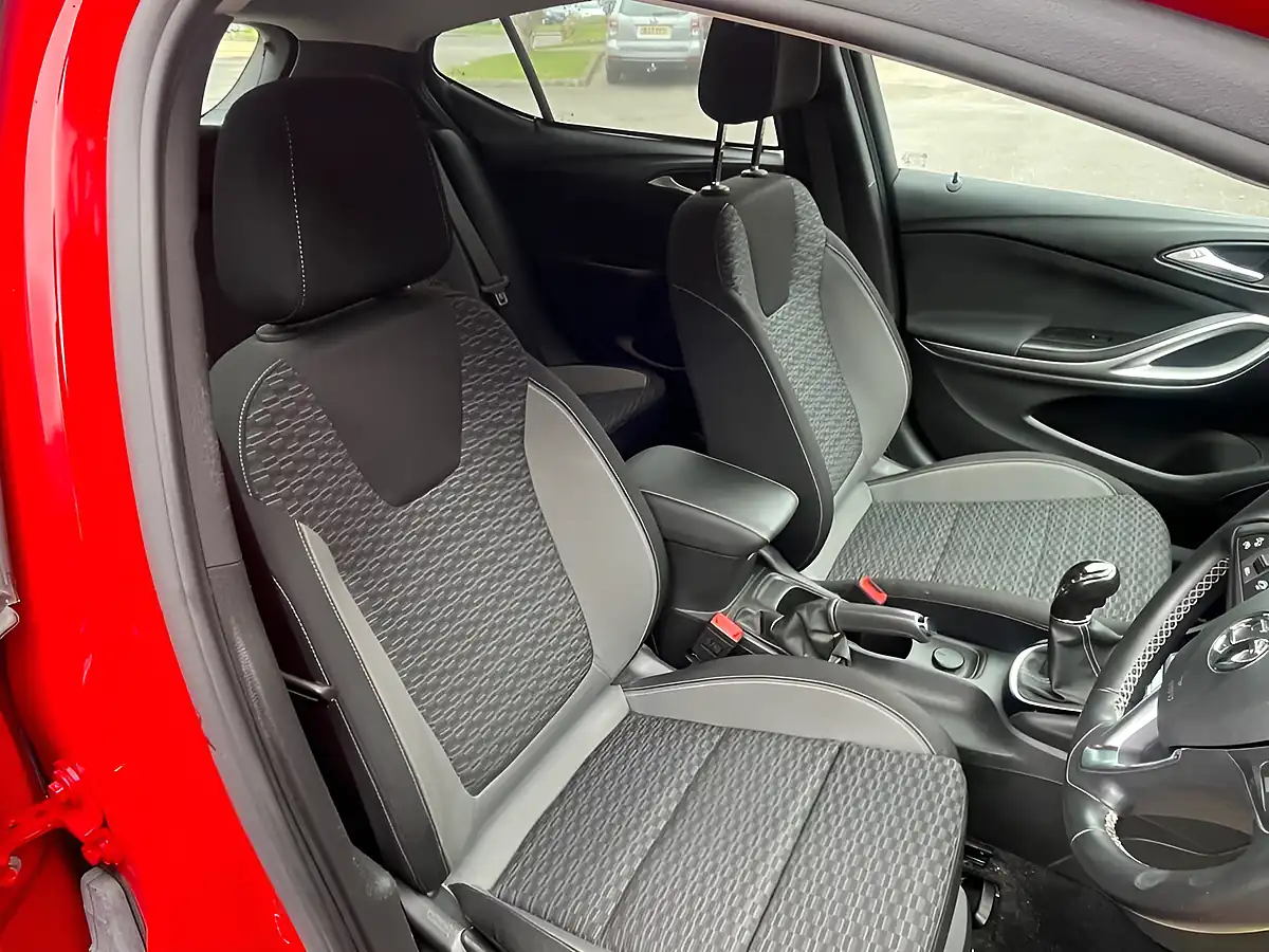 Used 2020 Vauxhall Astra Sri Nav Lava Red - Interior and Exterior details 14