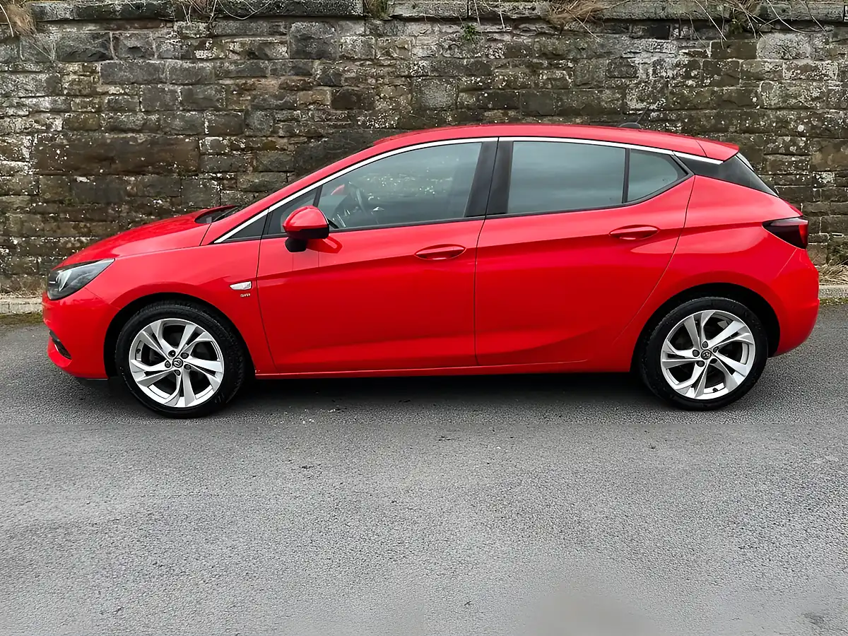 Used 2020 Vauxhall Astra Sri Nav Lava Red - Interior and Exterior details 4