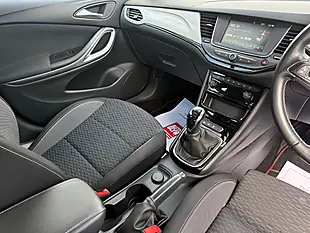 Used 2020 Vauxhall Astra Sri Nav Mineral Black - Interior and Exterior details 10