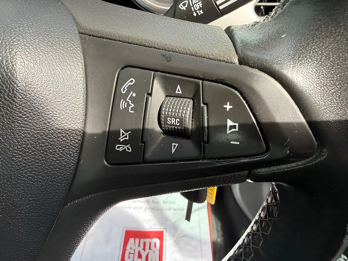 Used 2020 Vauxhall Astra Sri Nav Mineral Black - Interior and Exterior details 14