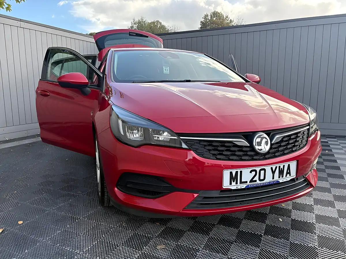 Used 2020 Vauxhall Astra Sri Nav Red - Interior and Exterior details 10
