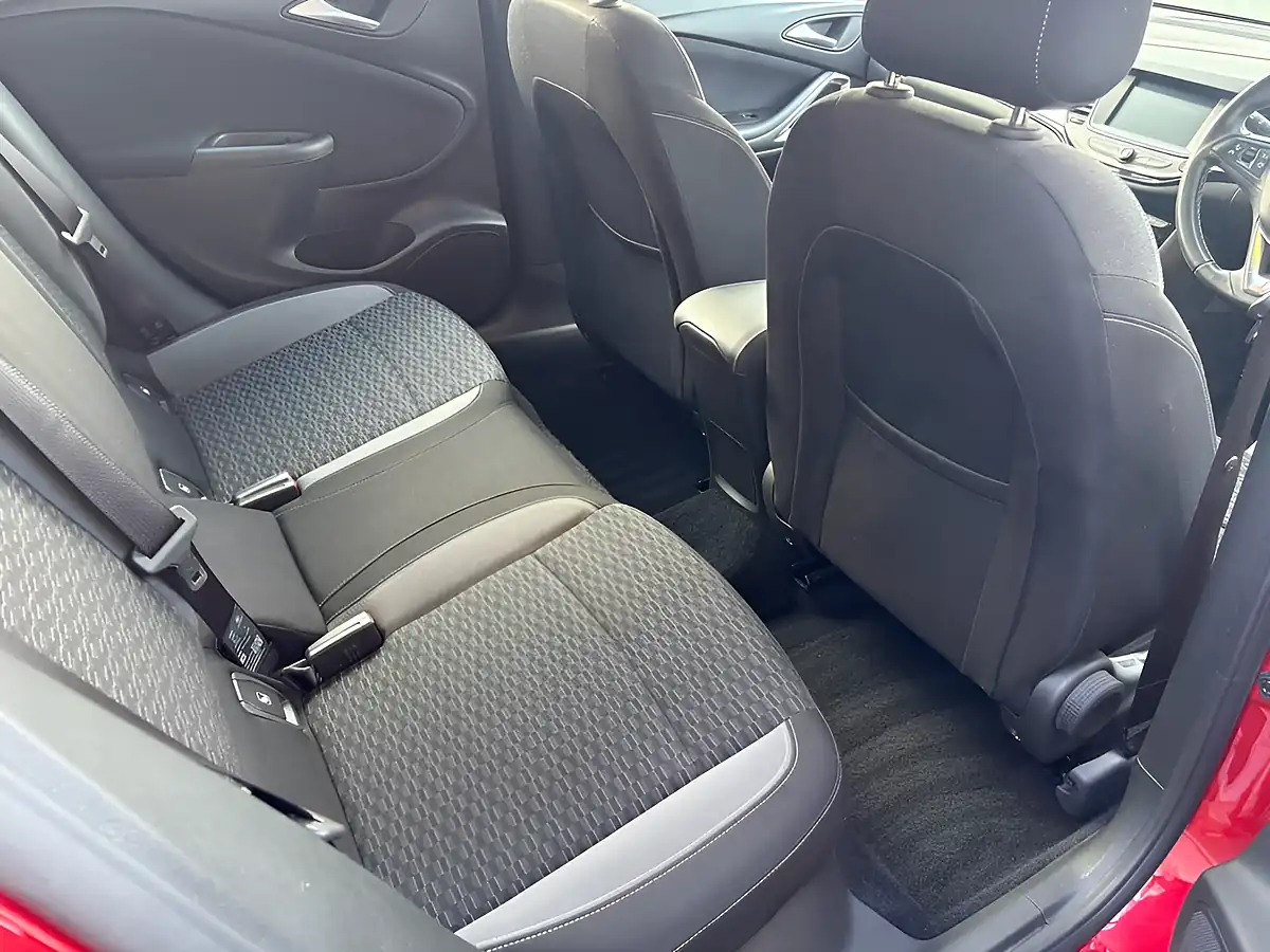 Used 2020 Vauxhall Astra Sri Nav Red - Interior and Exterior details 13