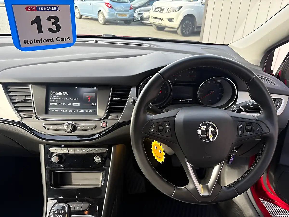 Used 2020 Vauxhall Astra Sri Nav Red - Interior and Exterior details 16