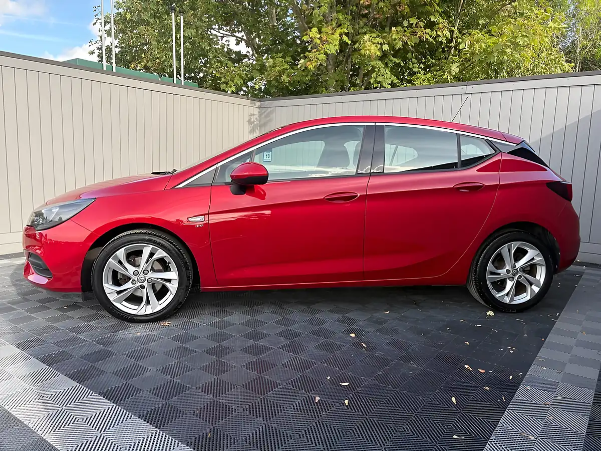 Used 2020 Vauxhall Astra Sri Nav Red - Interior and Exterior details 3