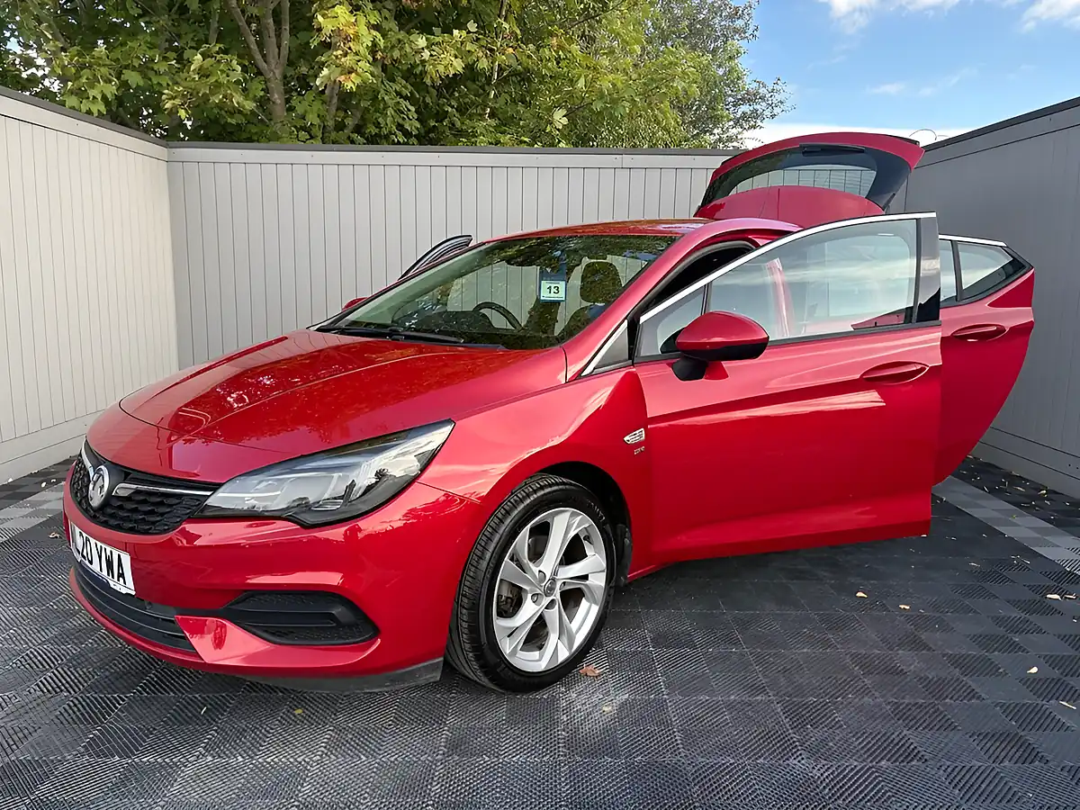 Used 2020 Vauxhall Astra Sri Nav Red - Interior and Exterior details 7