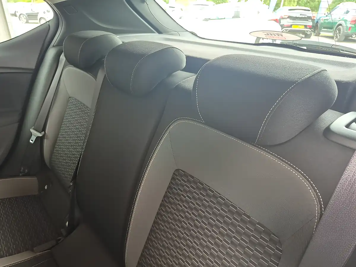 Used 2020 Vauxhall Astra Sri Nav White - Interior and Exterior details 10