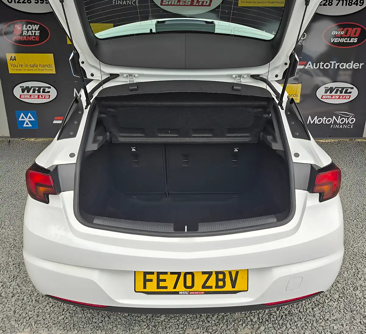 Used 2020 Vauxhall Astra Sri Nav White - Interior and Exterior details 9