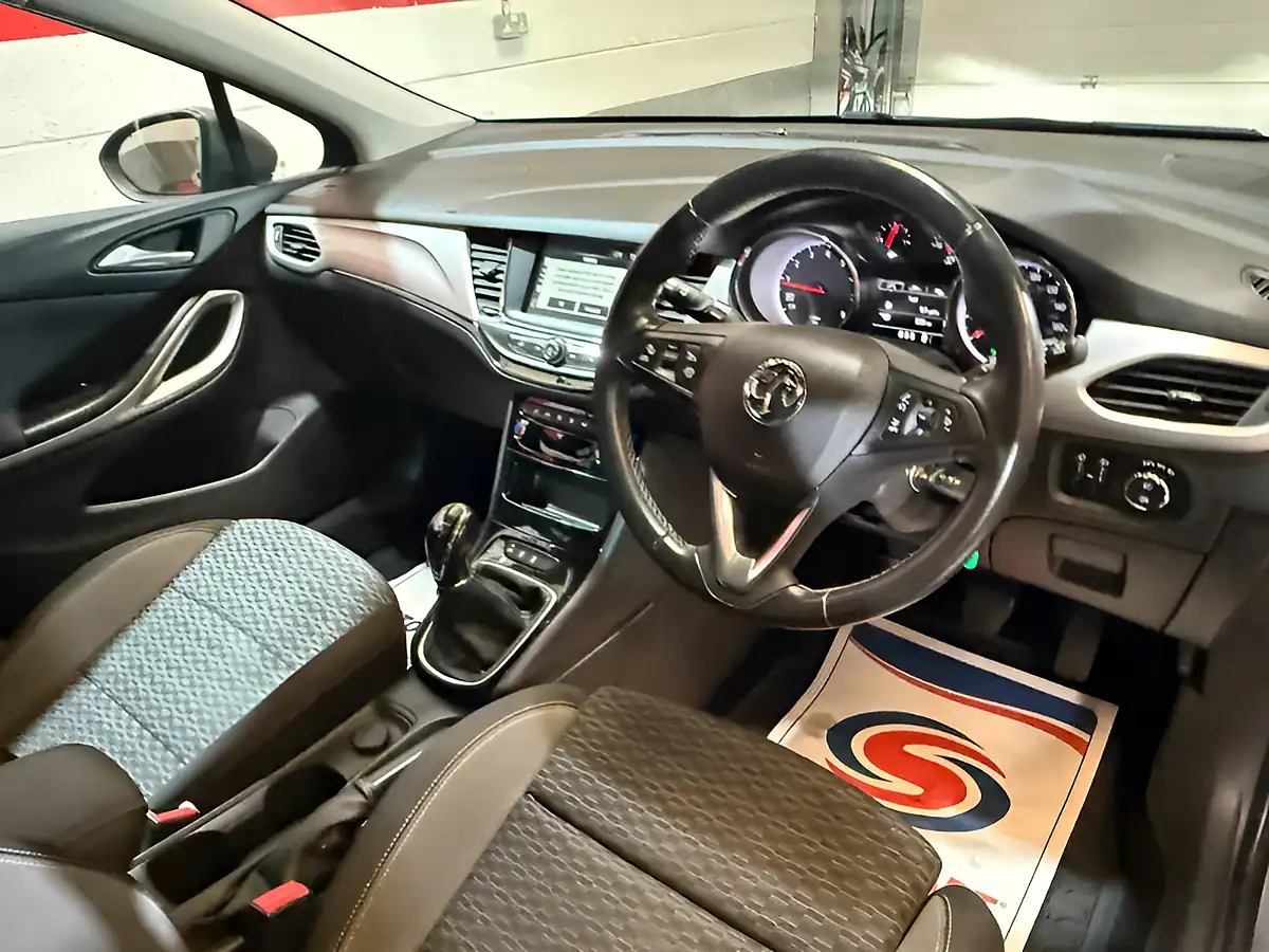 Used 2020 Vauxhall Astra Sri Vx Line Nav Grey - Interior and Exterior details 10
