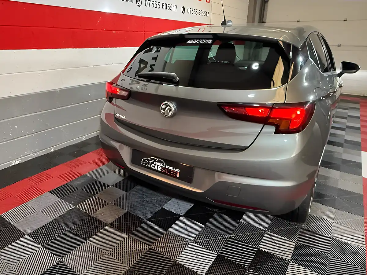 Used 2020 Vauxhall Astra Sri Vx Line Nav Grey - Interior and Exterior details 9