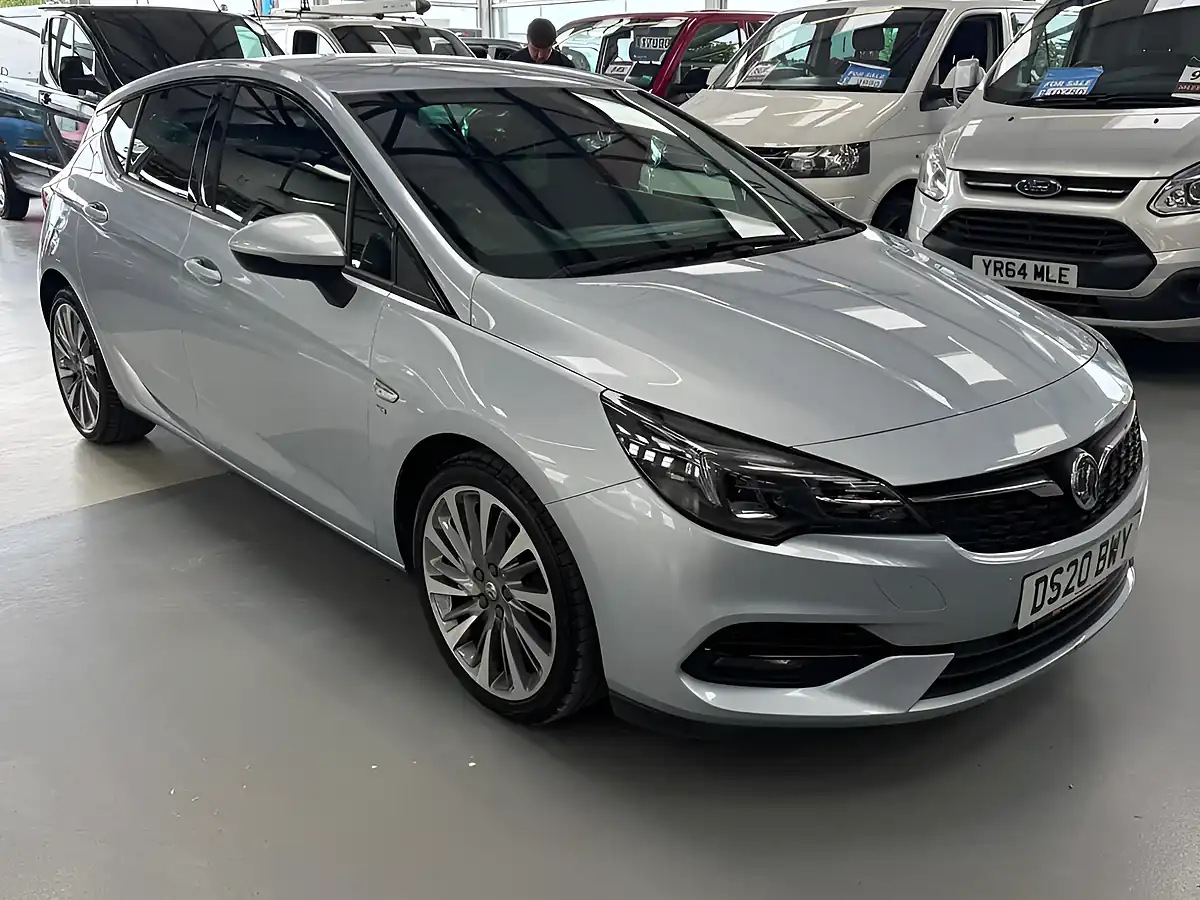Used 2020 Vauxhall Astra Sri Vx Line Nav Silver - Front View
