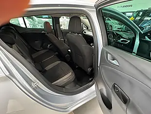Used 2020 Vauxhall Astra Sri Vx Line Nav Silver - Interior and Exterior details 10