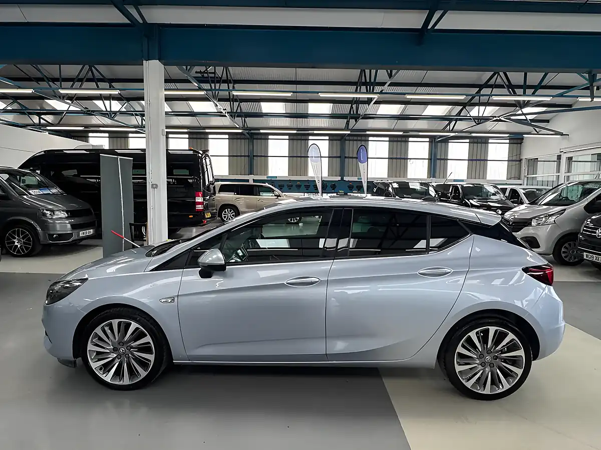 Used 2020 Vauxhall Astra Sri Vx Line Nav Silver - Interior and Exterior details 6