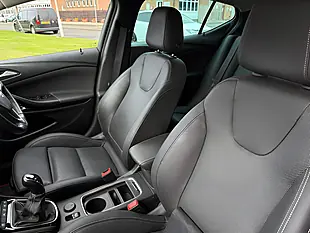 Used 2020 Vauxhall Astra Ultimate Nav Red - Interior and Exterior details 13