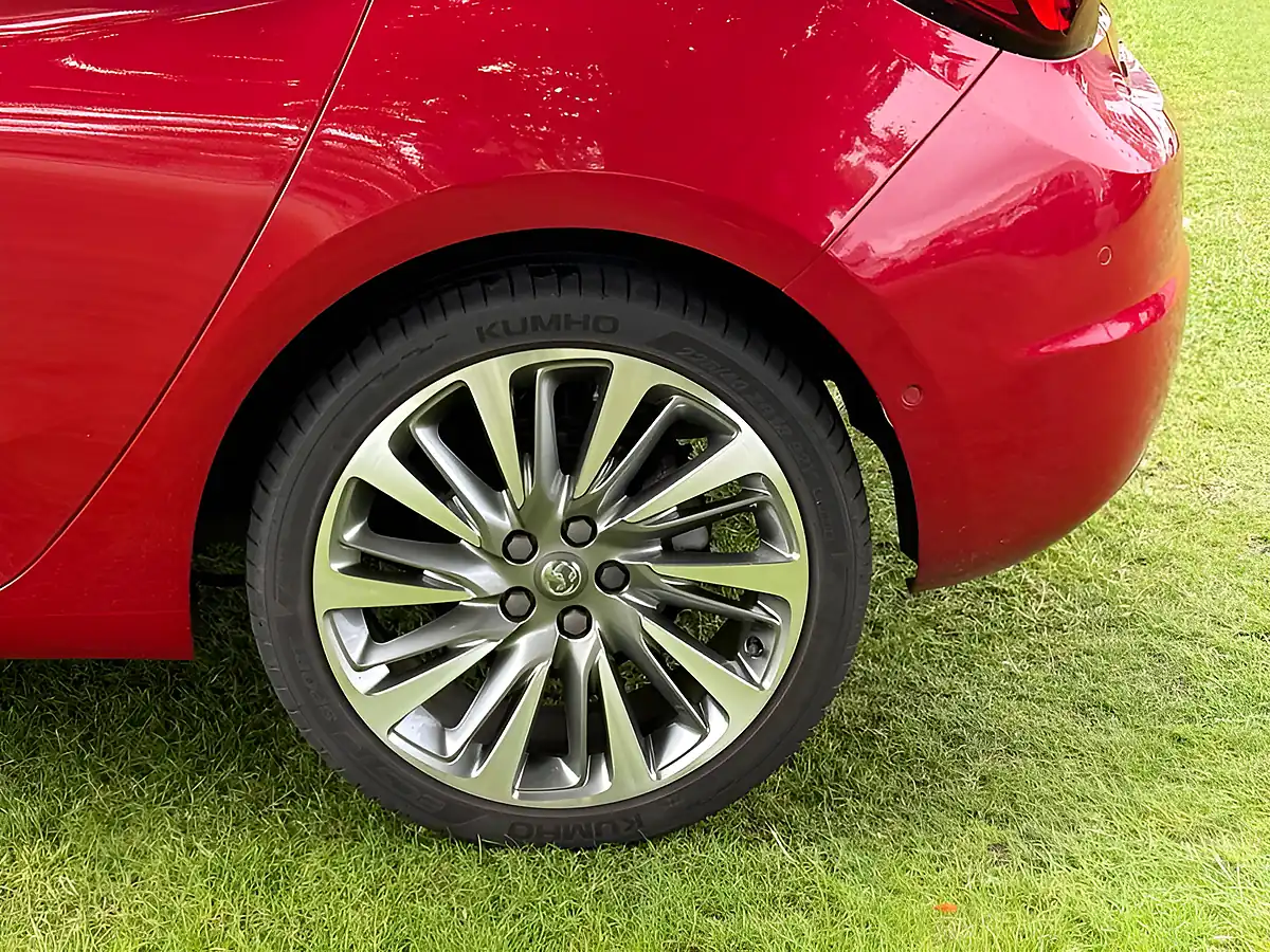 Used 2020 Vauxhall Astra Ultimate Nav Red - Interior and Exterior details 9
