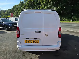 Used 2020 Vauxhall Combo H1 Sportive White - Interior and Exterior details 9