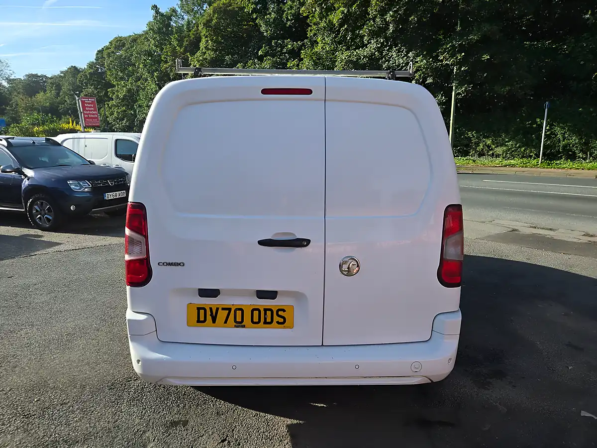 Used 2020 Vauxhall Combo H1 Sportive White - Interior and Exterior details 9