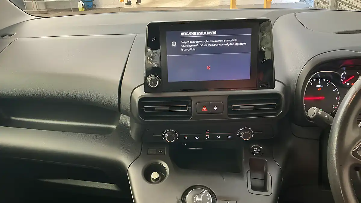 Used 2020 Vauxhall Combo Life Energy Black - Interior and Exterior details 8