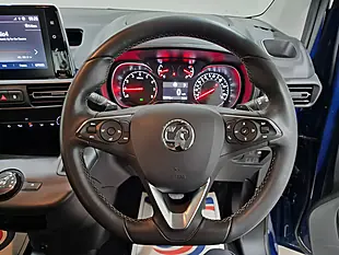 Used 2020 Vauxhall Combo Life Energy Blue - Interior and Exterior details 16