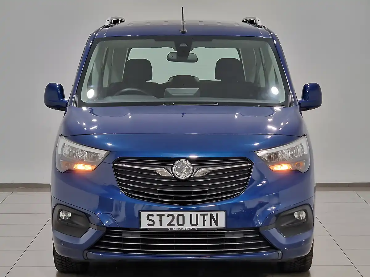 Used 2020 Vauxhall Combo Life Energy Blue - Interior and Exterior details 2