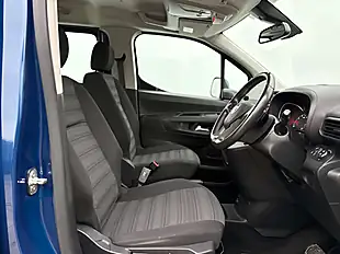 Used 2020 Vauxhall Combo Life Energy Night Blue - Interior and Exterior details 14