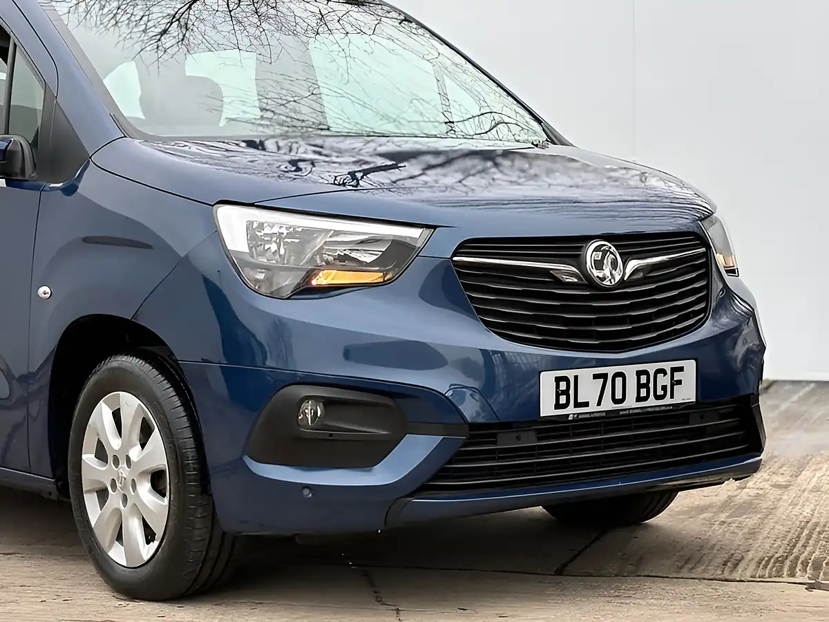 Used 2020 Vauxhall Combo Life Energy Night Blue - Interior and Exterior details 2