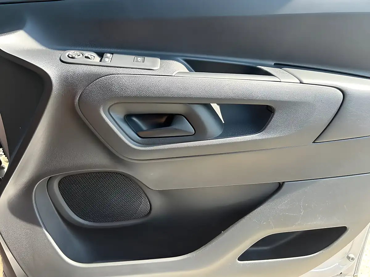 Used 2020 Vauxhall Combo Sportive Grey - Interior and Exterior details 16