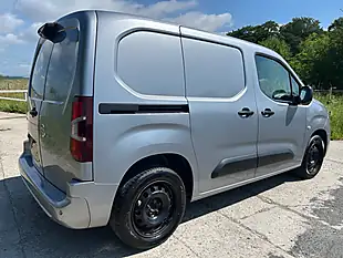 Used 2020 Vauxhall Combo Sportive Grey - Interior and Exterior details 3