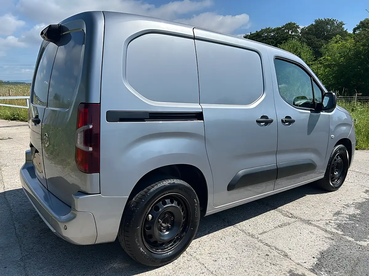 Used 2020 Vauxhall Combo Sportive Grey - Interior and Exterior details 3
