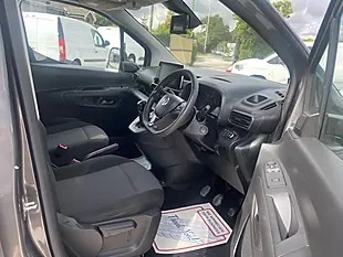 Used 2020 Vauxhall Combo Sportive Grey - Interior and Exterior details 16