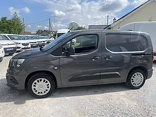 Used 2020 Vauxhall Combo Sportive Grey - Interior and Exterior details 6