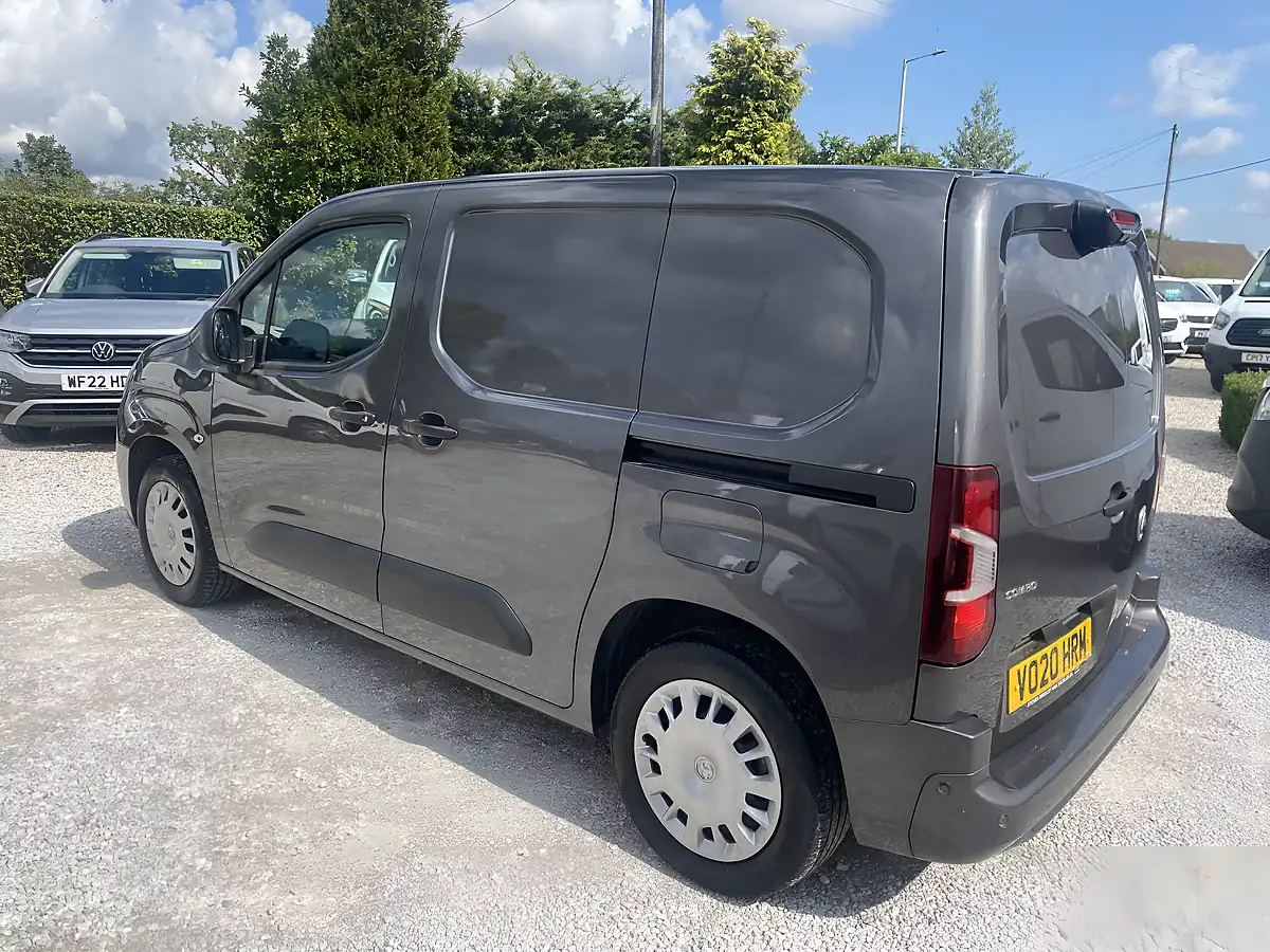 Used 2020 Vauxhall Combo Sportive Grey - Interior and Exterior details 7