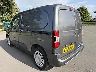 Used 2020 Vauxhall Combo Sportive Grey - Interior and Exterior details 3