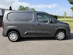 Used 2020 Vauxhall Combo Sportive Grey - Interior and Exterior details 6