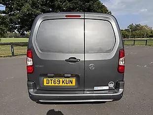 Used 2020 Vauxhall Combo Sportive Grey - Interior and Exterior details 8