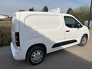 Used 2020 Vauxhall Combo Sportive L1 H1 White - Interior and Exterior details 12
