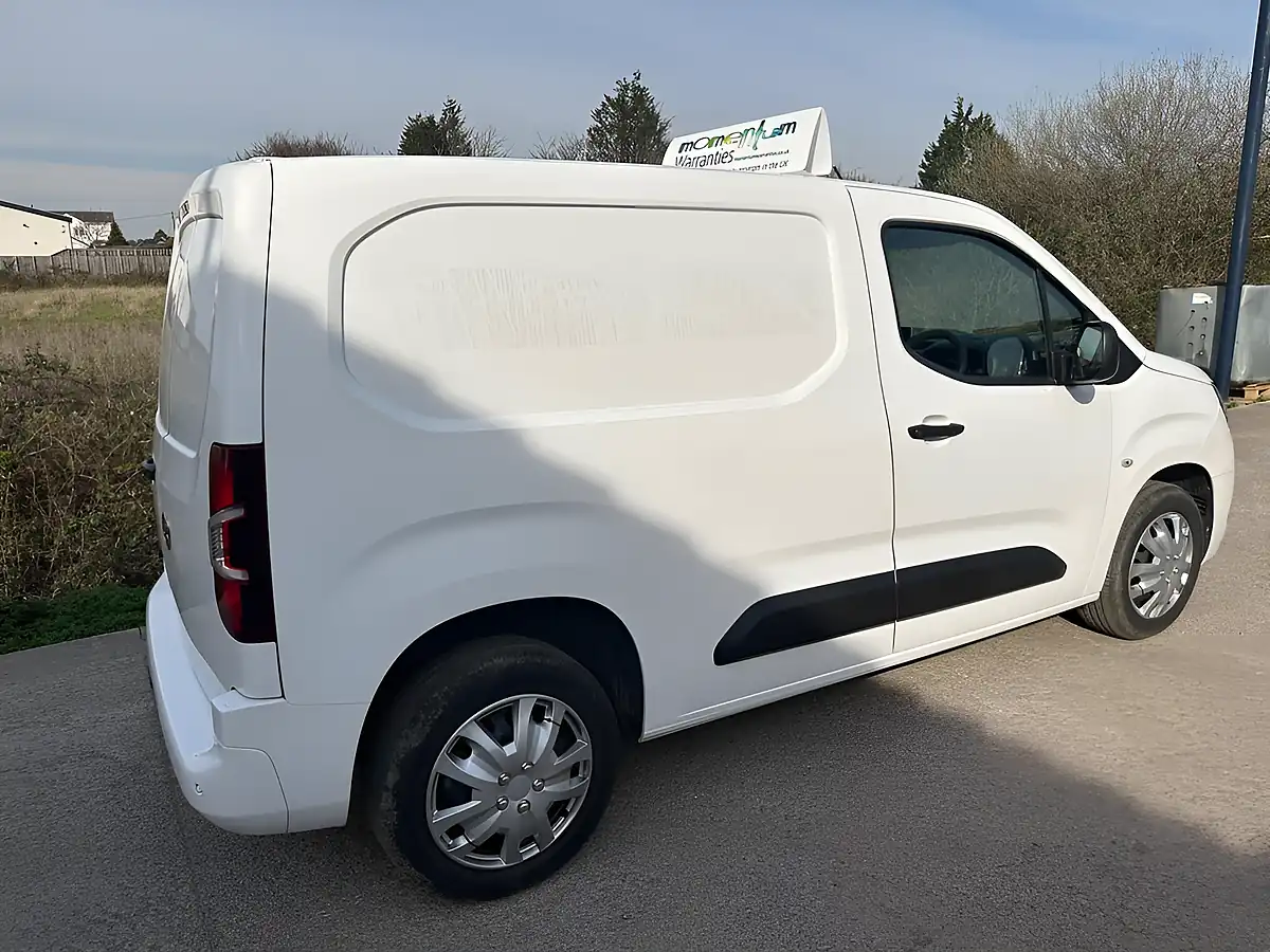 Used 2020 Vauxhall Combo Sportive L1 H1 White - Interior and Exterior details 12
