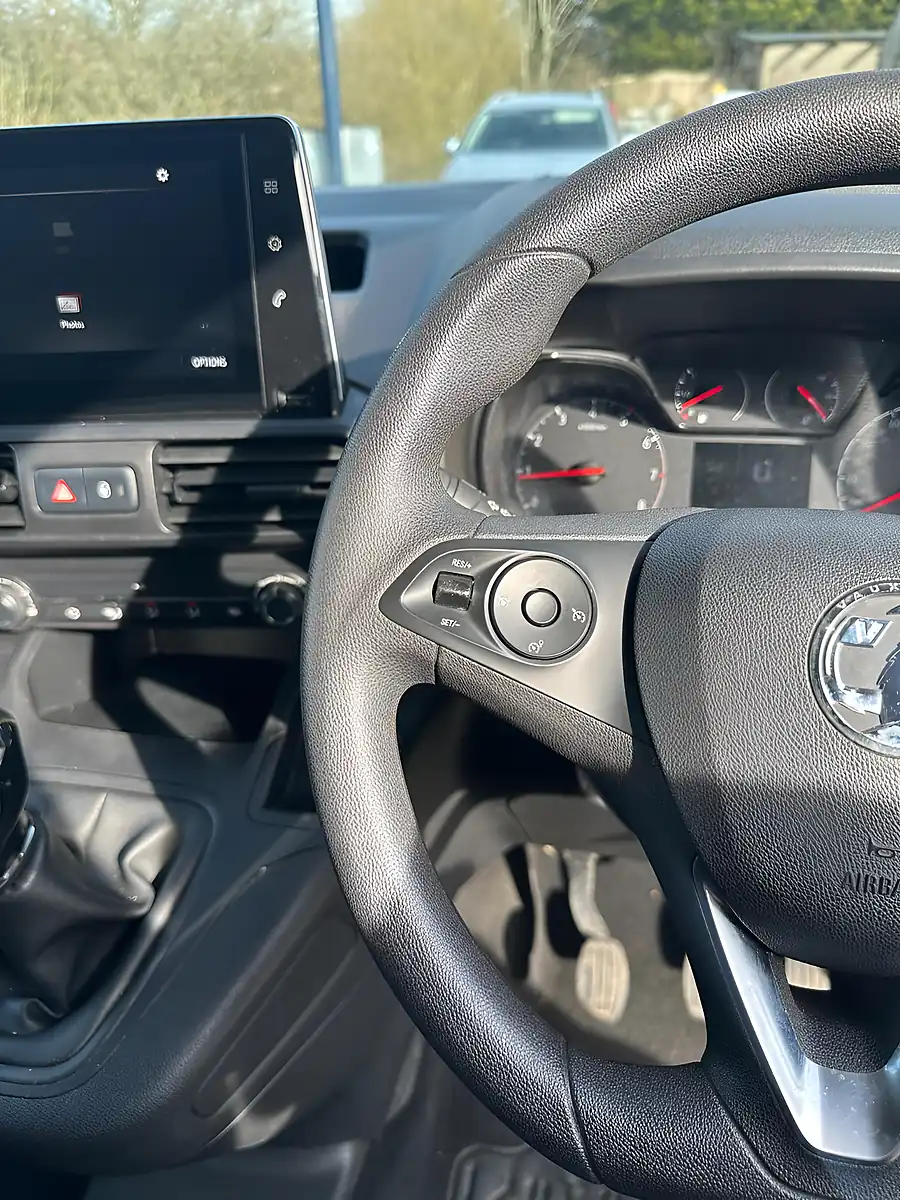 Used 2020 Vauxhall Combo Sportive L1 H1 White - Interior and Exterior details 13