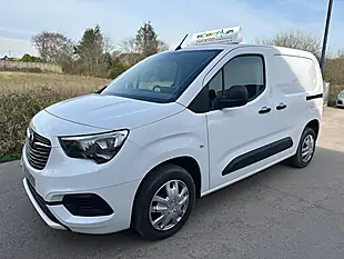 Used 2020 Vauxhall Combo Sportive L1 H1 White - Interior and Exterior details 3