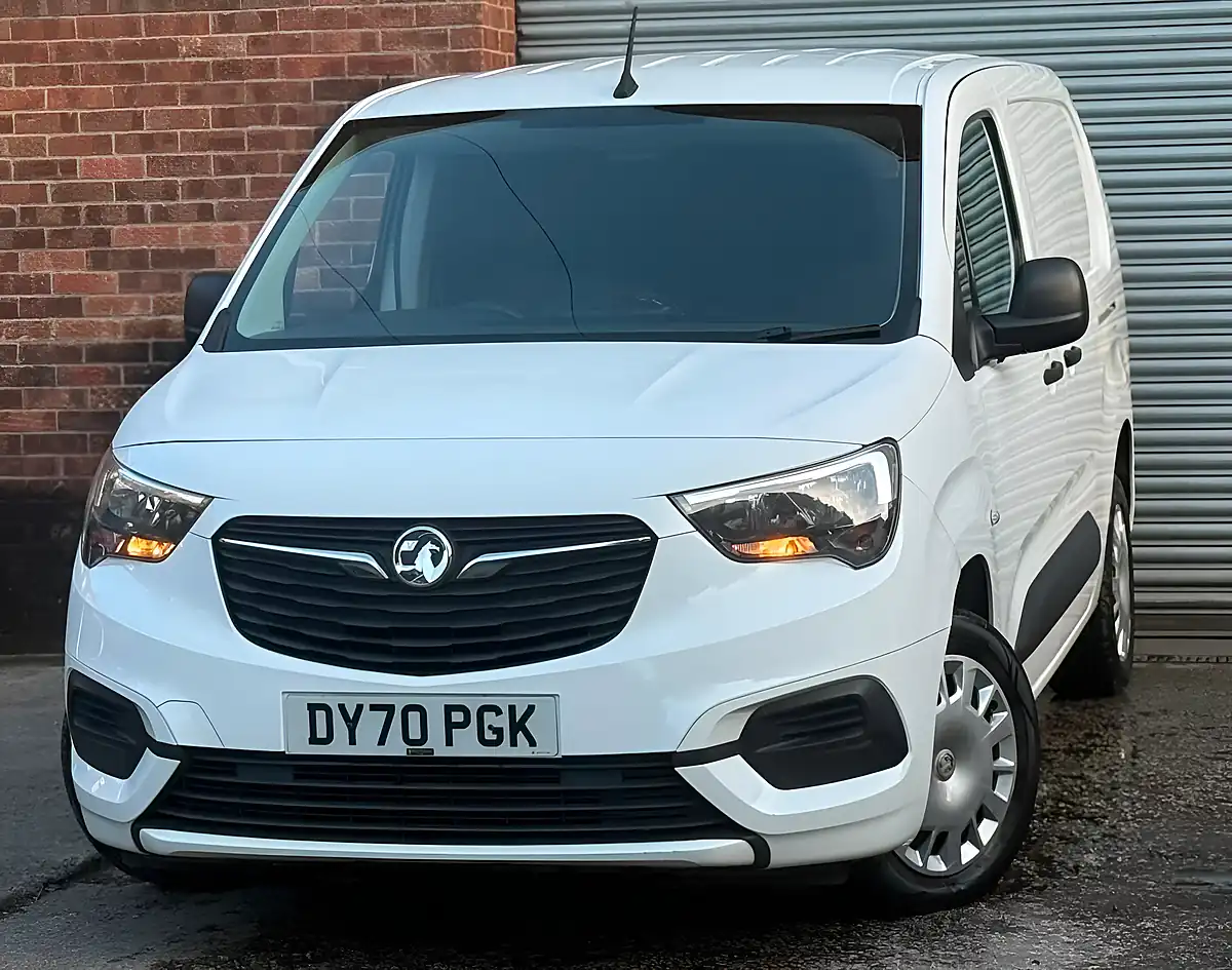 Used 2020 Vauxhall Combo Sportive L2 H1 White - Interior and Exterior details 14