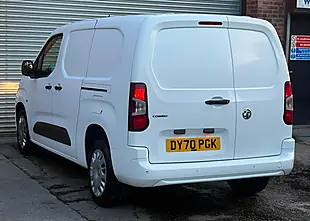 Used 2020 Vauxhall Combo Sportive L2 H1 White - Interior and Exterior details 17