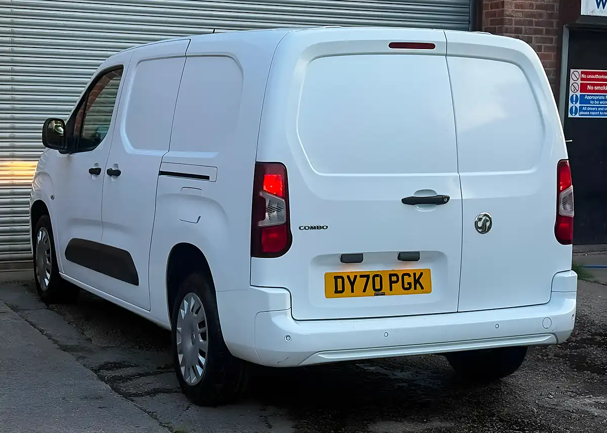 Used 2020 Vauxhall Combo Sportive L2 H1 White - Interior and Exterior details 17
