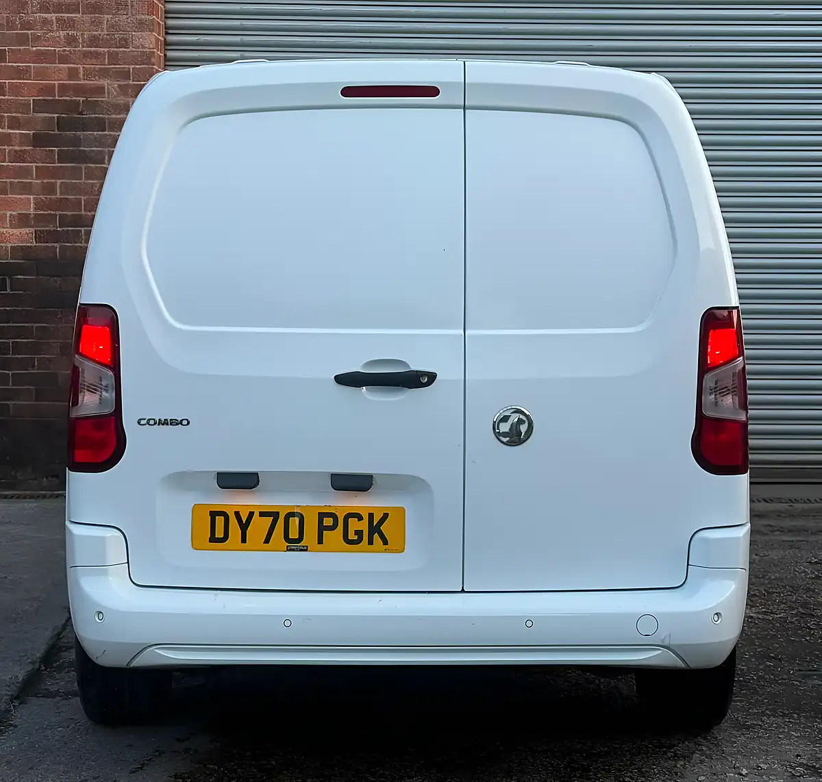 Used 2020 Vauxhall Combo Sportive L2 H1 White - Interior and Exterior details 19