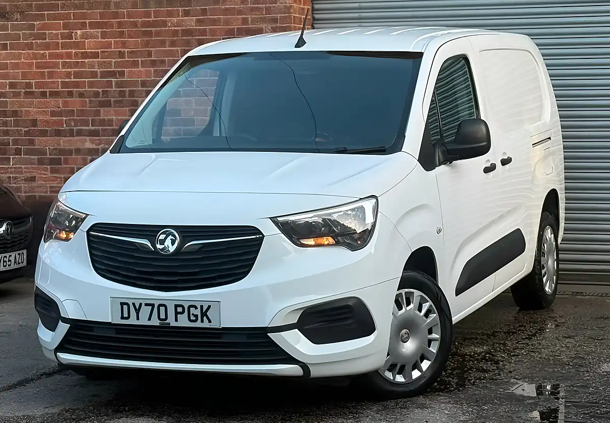 Used 2020 Vauxhall Combo Sportive L2 H1 White - Interior and Exterior details 2