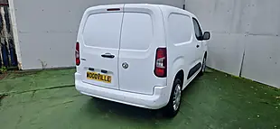 Used 2020 Vauxhall Combo Sportive S/S White - Interior and Exterior details 8